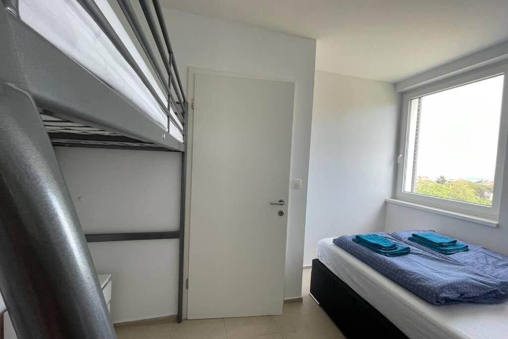 Gema - One Bedroom Apartment Izola